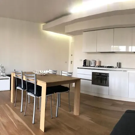 Italia Apartment *